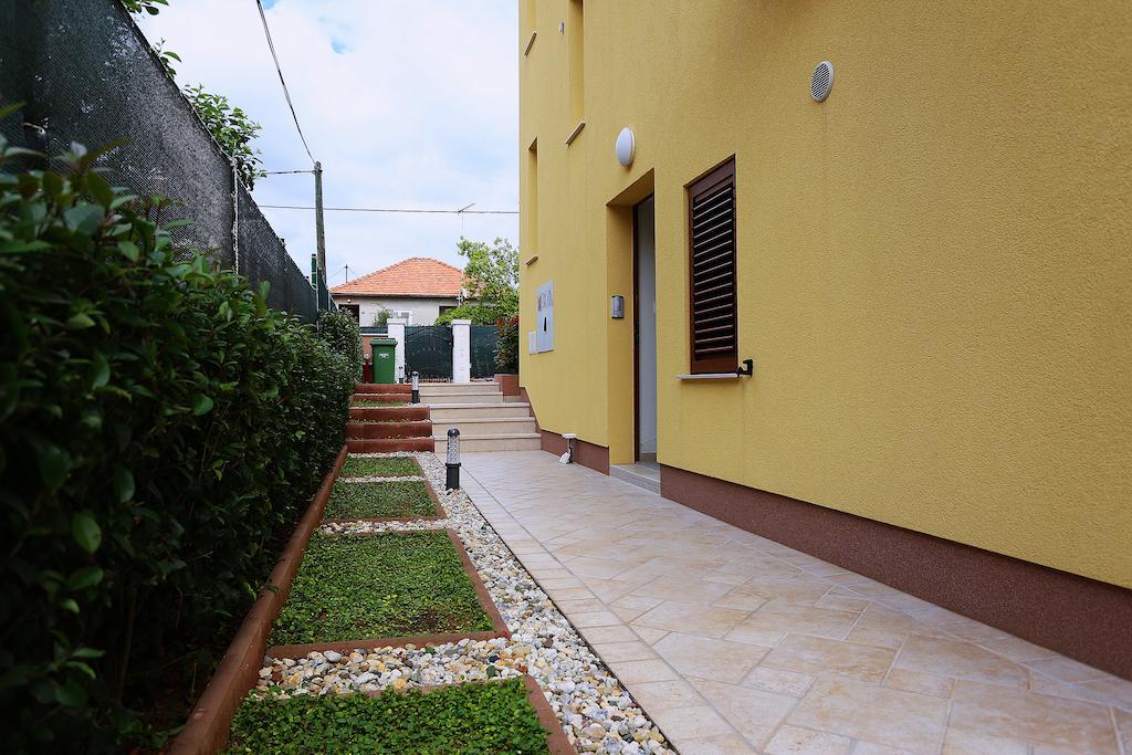 Apartments Ivana - Iva Zadar Buitenkant foto