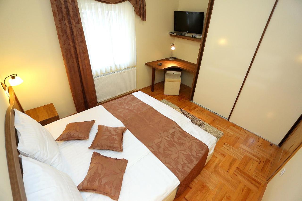 Apartments Ivana - Iva Zadar Buitenkant foto